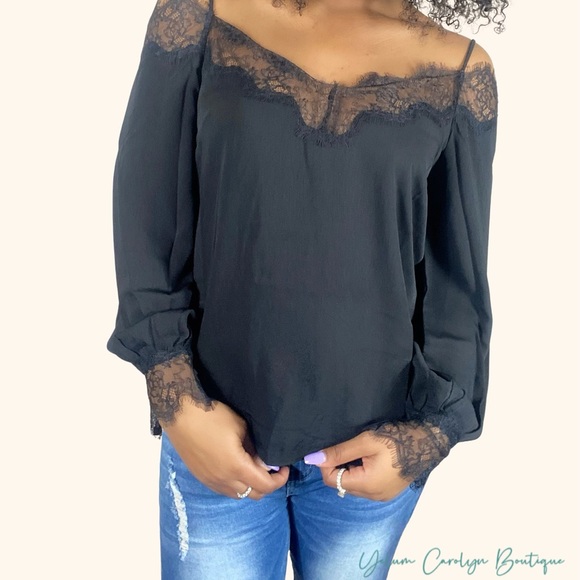 Nwt long sleeve lace top 😘🥰🥰 - Picture 1 of 3